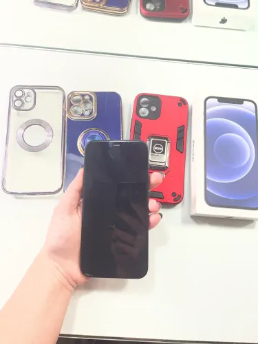 Iphone 12 - ótimo estado