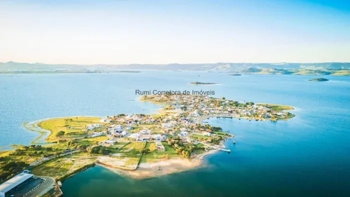 Vende-se Terreno no Condomínio Ilha Bela em Carlopolis PR