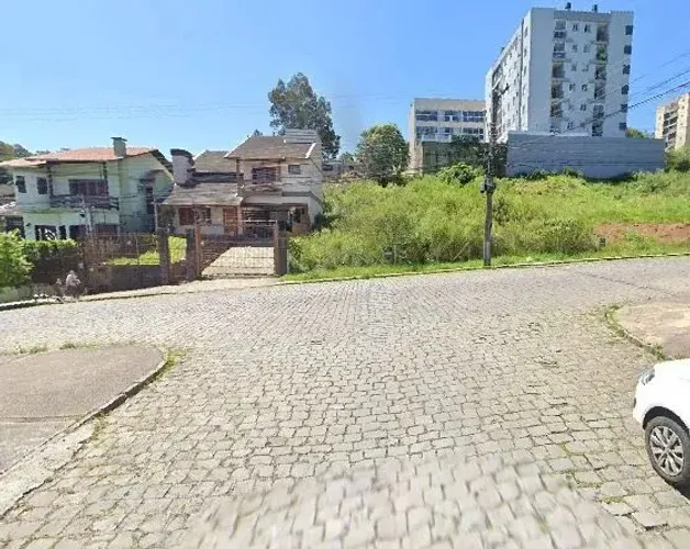 BENTOALVES vende terreno com testada de 12m, em ótima localização, b. Vinhedos em Caxias d