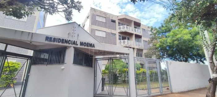 Venda de Apartamentos / Padrão na cidade de Araraquara