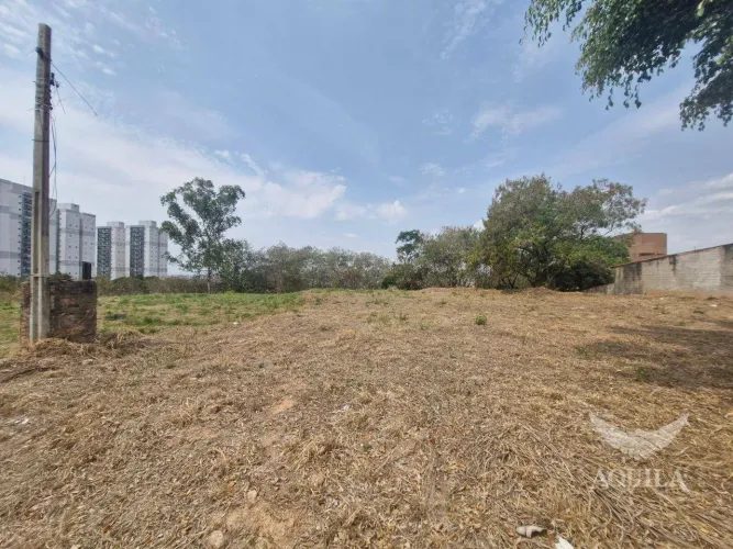 TERRENO COM 322 m² NO PARQUE MORUMBI - VOTORANTIM