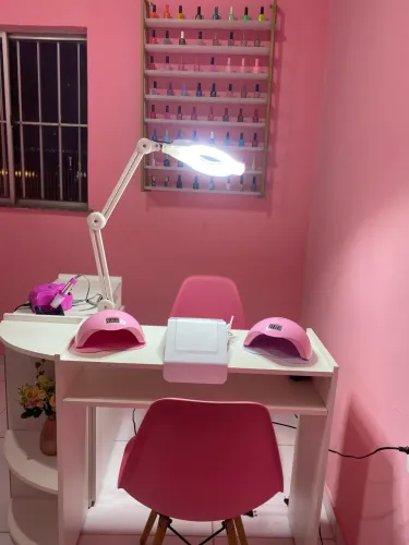 Vendo mesa manicure