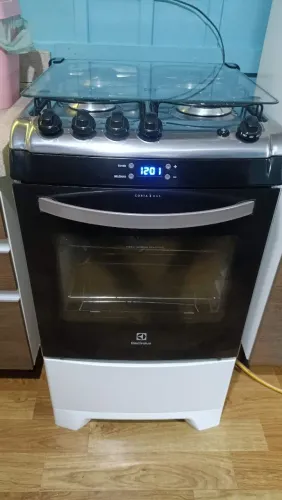 Fogão 4 Bocas Eletrolux com Timer e Relógio