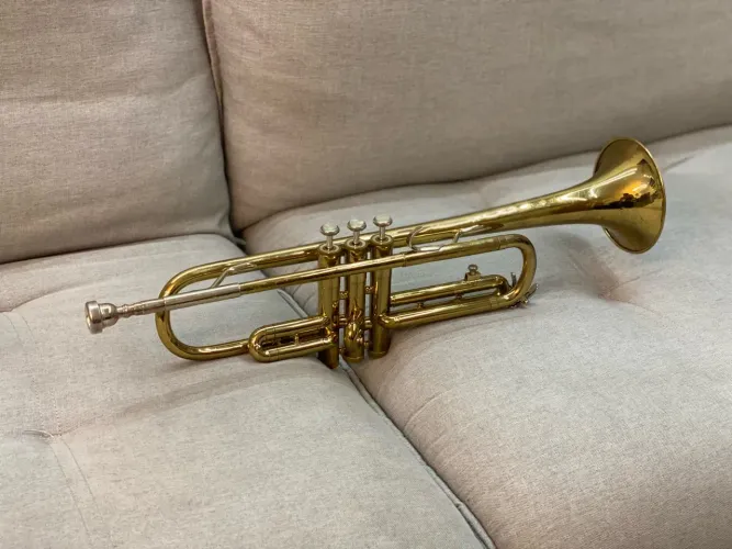 Trompete Selmer Bundy Sib Americano ?