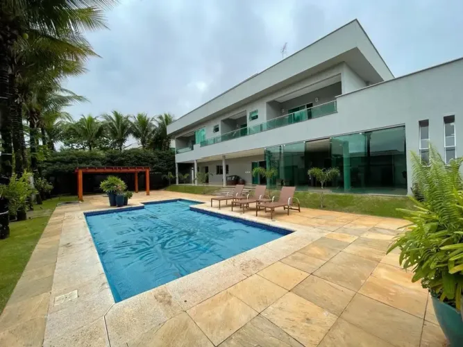 Casa de condomínio sobrado para aluguel tem 600 metros quadrados com 5 quartos