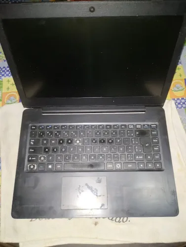 Vendo notebook para retirada de peças