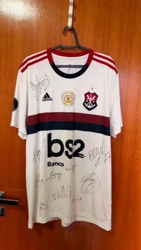 Camiseta Flamengo Campeão 2019 autografada