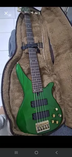 Contra baixo yamaha 765