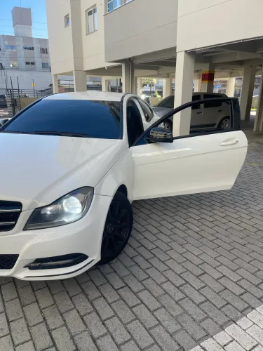 Mercedes-Benz C-180 CGI Coupe 1.8 16V 156cv Aut. 2012