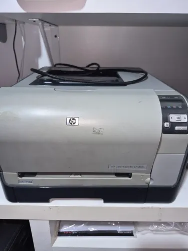 Impressora HP Color Laser Jet CP1515n