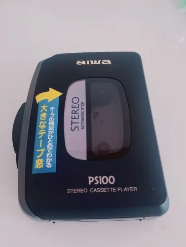 Walkman Aiwa japonês com avarias leia a descrição