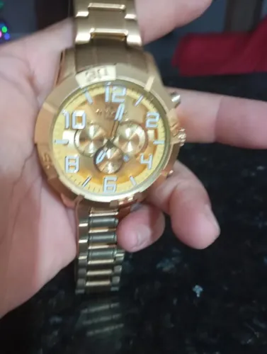 Relógio techno
