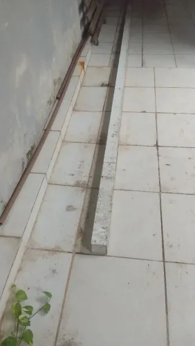 Tubo em alumínio de 10  ctm por 5 metros