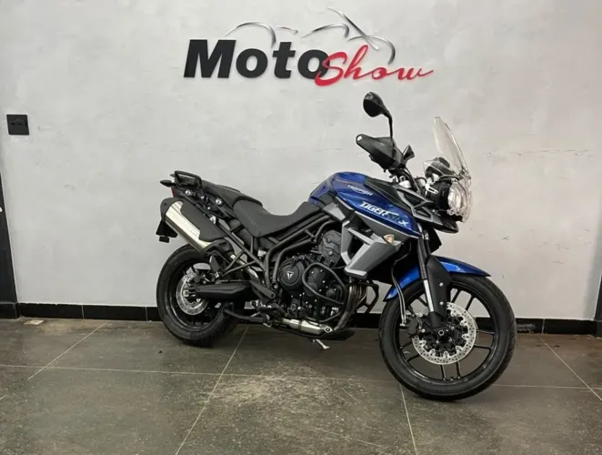 Triumph 800 XRX