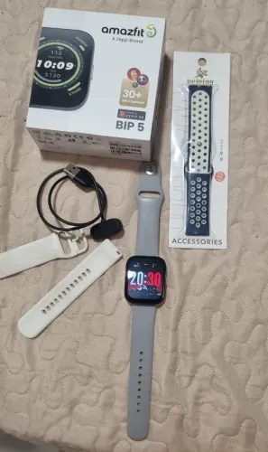Smartwatch Amazfit bip 5