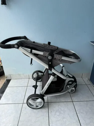 Carrinho Travel System Safety 1st Mobi (com bebê conforto + base) completo