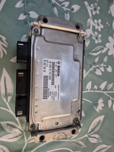 Módulo de Injeção Eletrônica Bosch (Peugeot 206/207 1.4 8V)