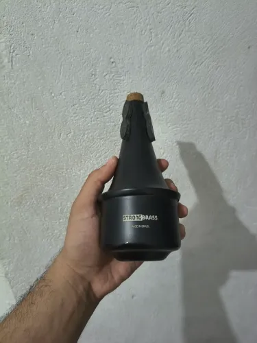 Surdina straight para trompete - Strongbrass
