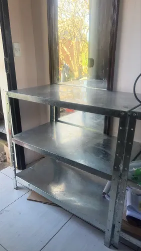 Mesa galvanizada