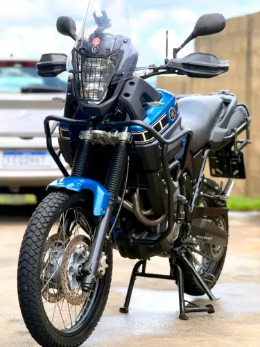 TENERE 660 COM BAÚ ORIGINAL YAMAHA