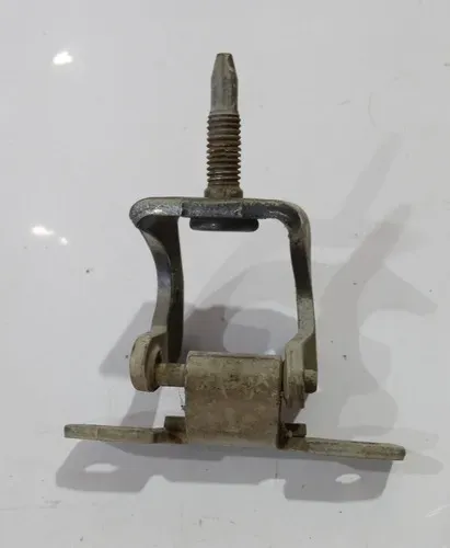 Dobradiça Tampa Traseira Peugeot 206 2002