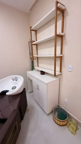 Vendo mobiliado completo Salão de Beleza