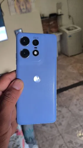 Moto g Edge 50 pro 250 gb 12 de ram