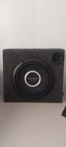 Caixa de Som automotiva