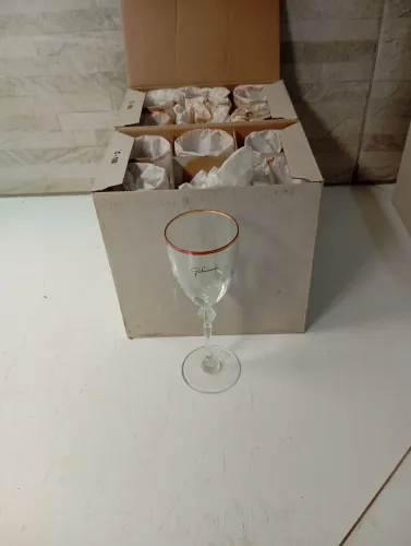 Conjunto de taças de cristal 4 modelos diferentes 12 de cada modelo total de 48 taças