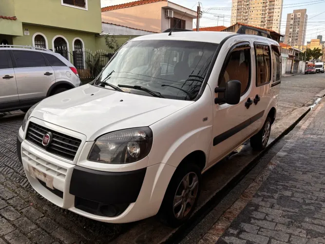 Fiat Doblo Essence 1.8 Flex 16V 5P 2020