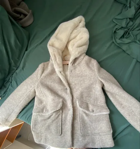 Casaco de Frio com Capuz