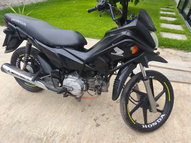 Vendo pop 110 conservado