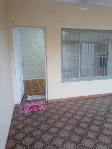 Ótima opção de casa térrea para locação, entrada compartilhada no Parque Oratório, em Sant