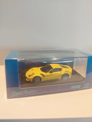 Ferrari F12 TDF (Stance Hunters) 1/64 - Não Hot Wheels