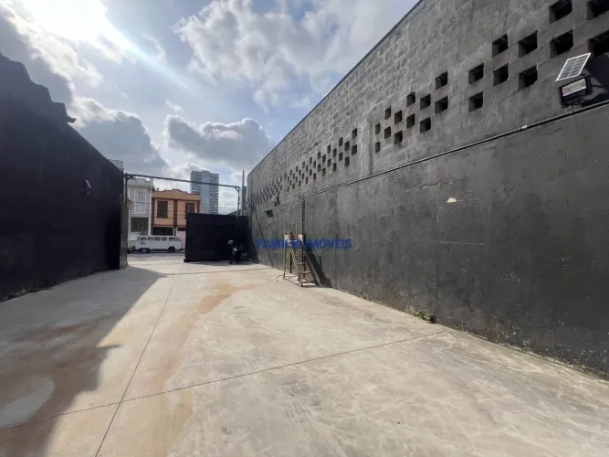 Terreno para alugar com 280m² na Encruzilhada Santos SP