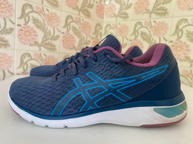Tenis asics Gel Kamo original