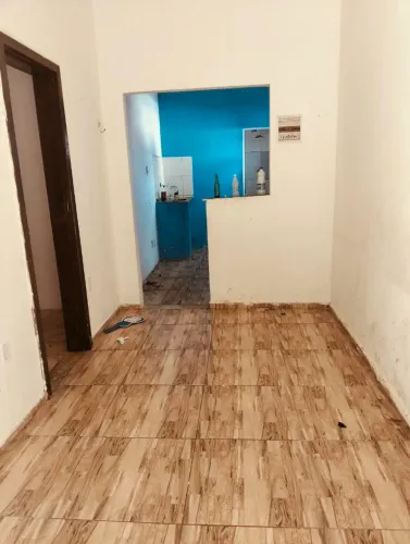 oportunidade quarto, sala, cozinha banheiro e área grande na frente 45.000 vaga pra moto