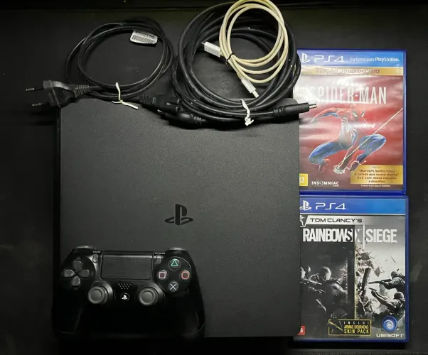 PLAYSTATION 4 SLIM 1TB