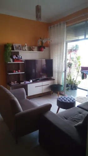 Estante de Sala e TV à Venda - 150 (à vista) 