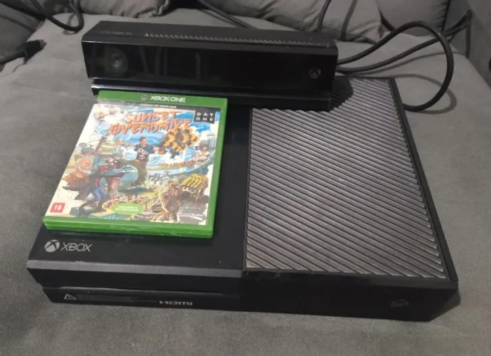 Xbox One Fat + Kinect + HD Externo Samsung 500GB (Sem Controle)