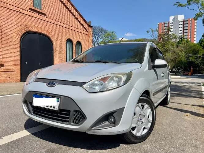 Ford Fiesta Sedan SE 1.6 16V Flex 4P 2013