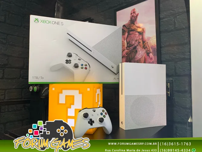 Xbox One S de 1TB Semi Novo - Super Conservado