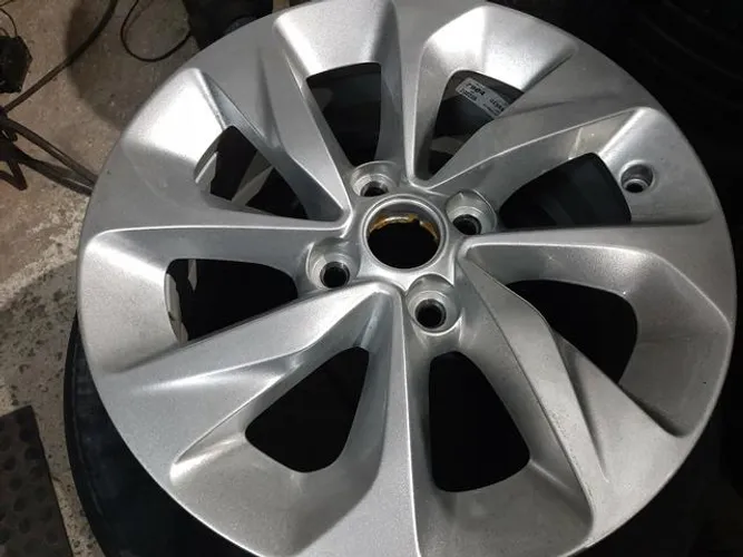 Roda aro 15 GM Onix Ltz turbo 2020 Prata originais 4X100