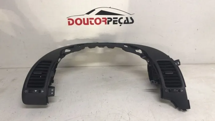 Moldura superior com difusor de ar Kia Cerato 2015\2019
