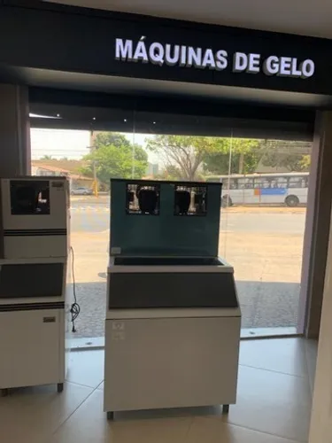 Maquina de Gelo 150 / 250kg