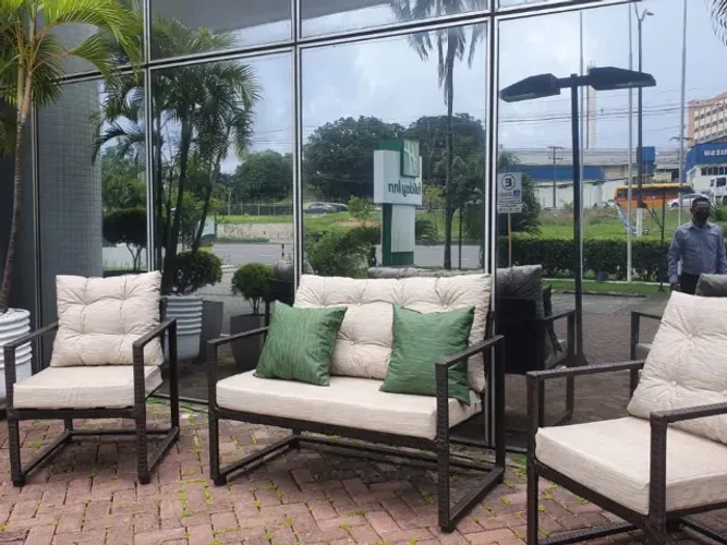 Conjunto 2 poltronas, 1 sofá 2L e Mesa de Centro - em até 12 vezes