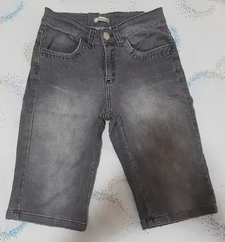 Bermuda jeans preta com elastano Barley