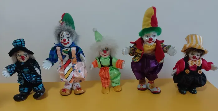 Lindos  palhaços de porcelana 