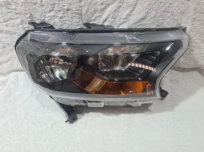 Farol ford rang 2017/22 LD máscara negra