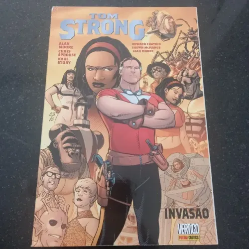  Tom Strong - Volume 3 - Invasão - Panini (2016)